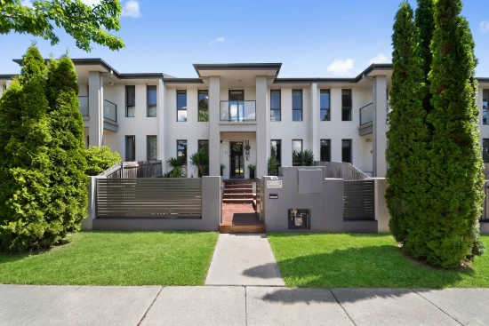15 Lansdown Crescent, Casey ACT 2913 - For Sale