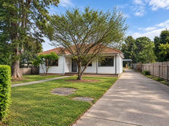 15 Largs Avenue, Largs, NSW 2320