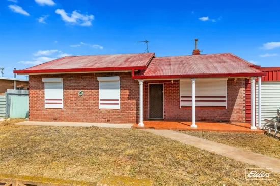 15 Lewthwaite Street, Whyalla Norrie, SA 5608 - For Sale
