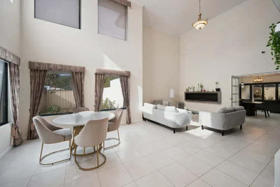15 Longshaw Cct, Canning Vale, WA 6155-Image