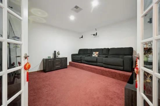 15 Longshaw Cct, Canning Vale, WA 6155-Image