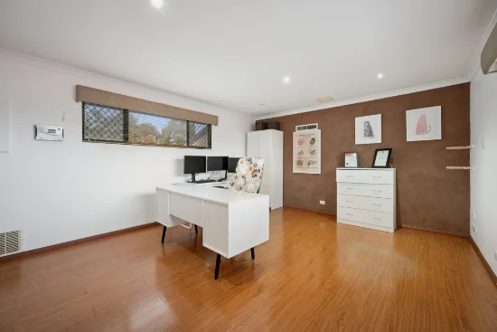 15 Longshaw Cct, Canning Vale, WA 6155-Image