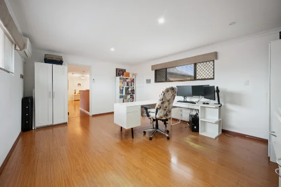 15 Longshaw Cct, Canning Vale, WA 6155-Image