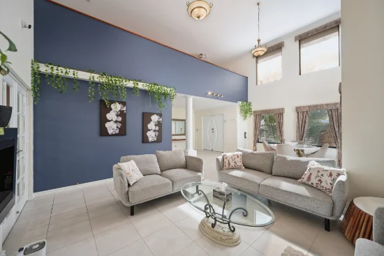 15 Longshaw Cct, Canning Vale, WA 6155-Image