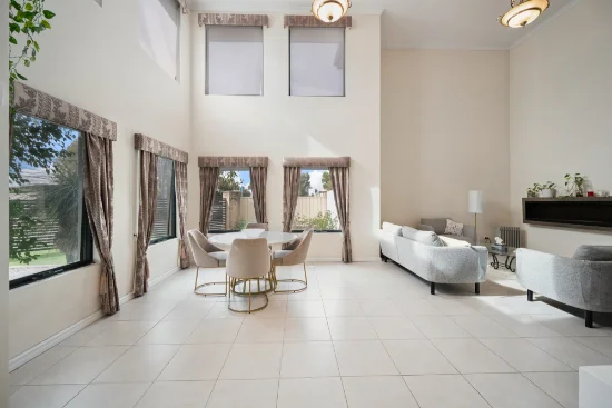15 Longshaw Cct, Canning Vale, WA 6155-Image