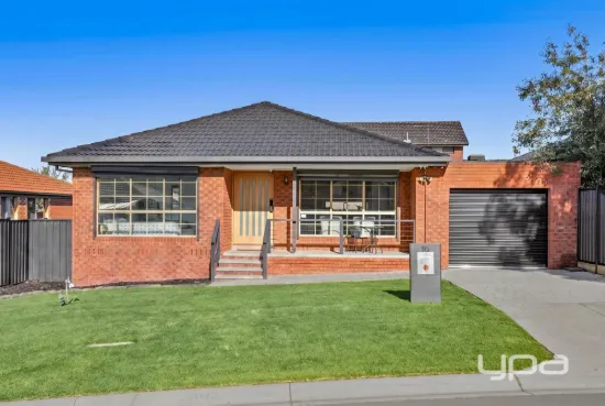 15 Manuka Place, Meadow Heights, Vic 3048