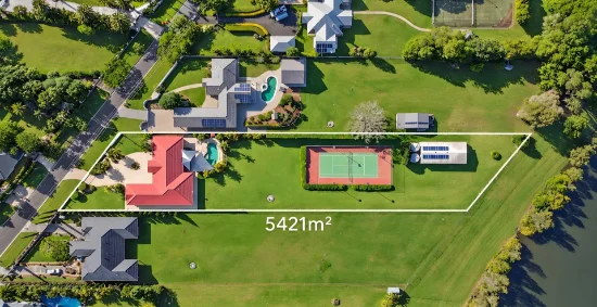 15 Maryland Avenue, Carrara QLD 4211 - For Sale