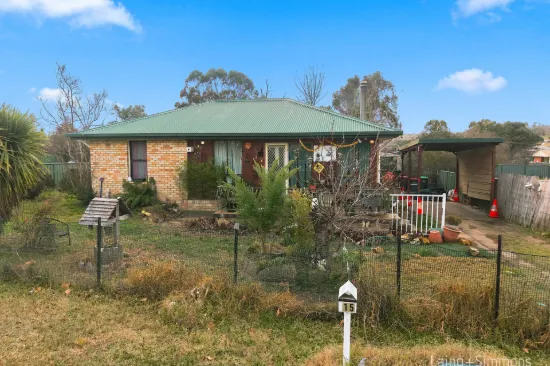 15 McBean Avenue, Armidale, NSW 2350
