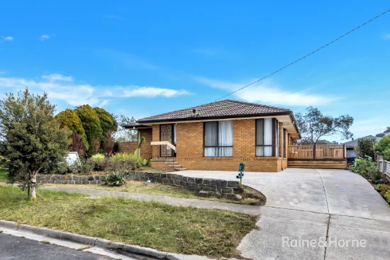 15 Michelle Drive, Hampton Park, Vic 3976
