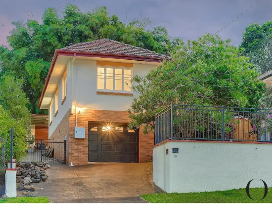 15 Miriam St, Holland Park West, Qld 4121
