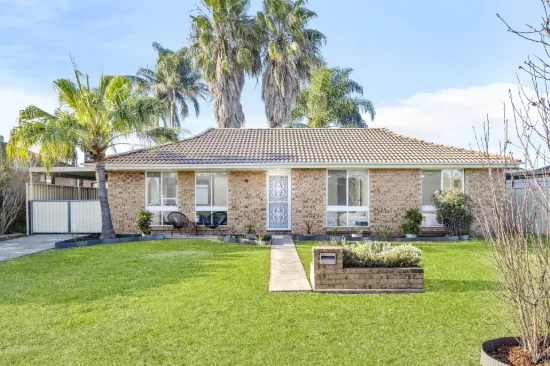 15 Mistletoe Avenue, Claremont Meadows, NSW 2747