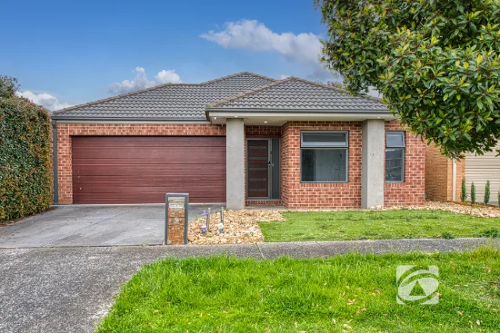 15 Moore Mews, Pakenham, Vic 3810 - For Rent