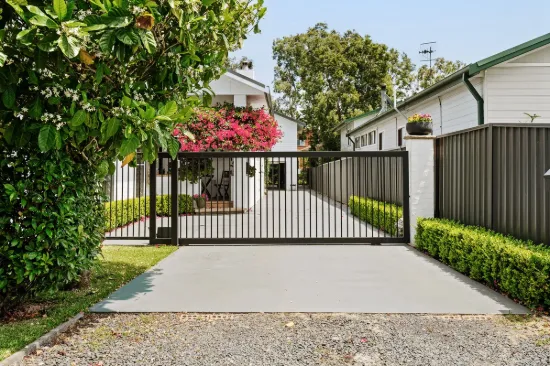 15 Moorlan Avenue, Killarney Vale, NSW 2261