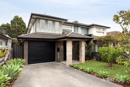 15 Murray Drive, Burwood, Vic 3125