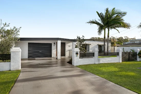 15 Orara Avenue, Banksia Beach, Qld 4507