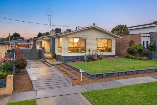 15 Osborne Street, Flora Hill, Vic 3550
