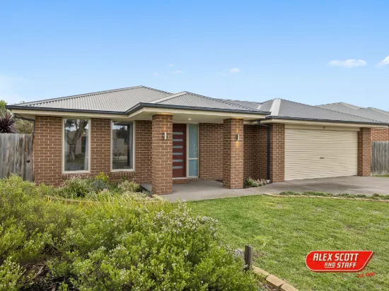 15 Pasadena Drive, Cowes, Vic 3922
