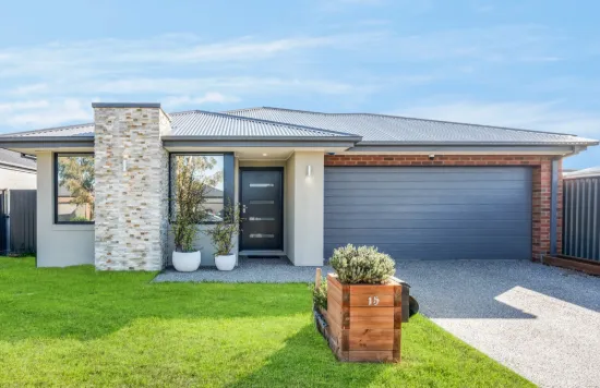 15 Pathfield Street, Corio, Vic 3214