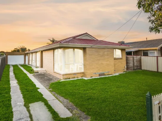 15 Piccadilly Crescent, Keysborough, Vic 3173