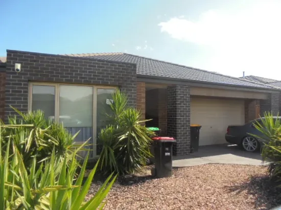 15 Pinrush Rd, Brookfield, Vic 3338