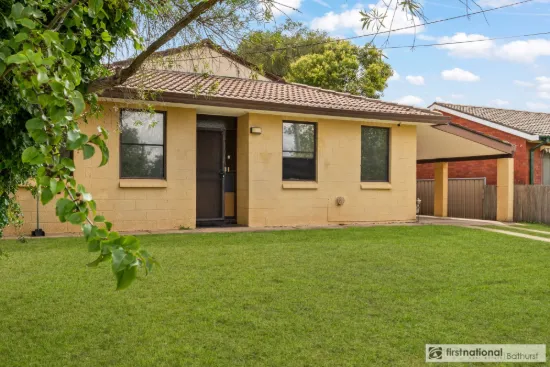 15 Raglan Street, South Bathurst, NSW 2795