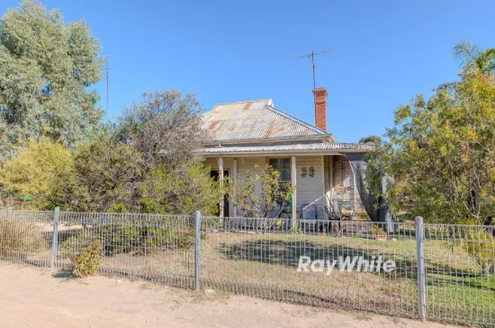 15 Railway Terrace, Ouyen, Vic 3490