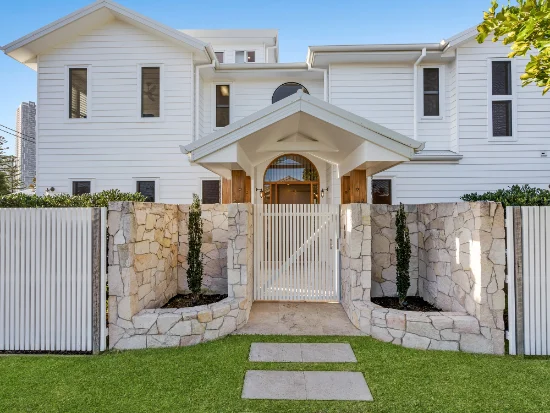15 Rankin Parade, Main Beach, Qld 4217