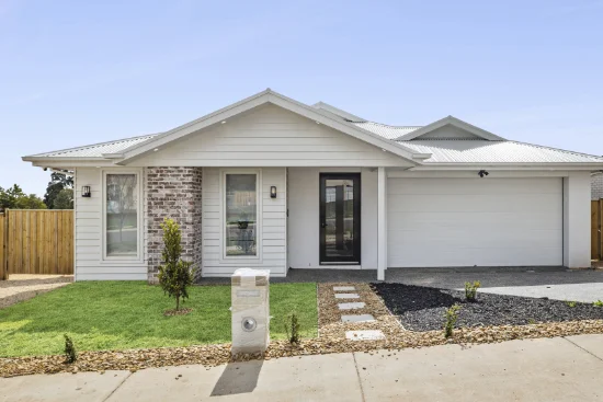 15 Raymond Street, Daylesford, Vic 3460 - For Rent