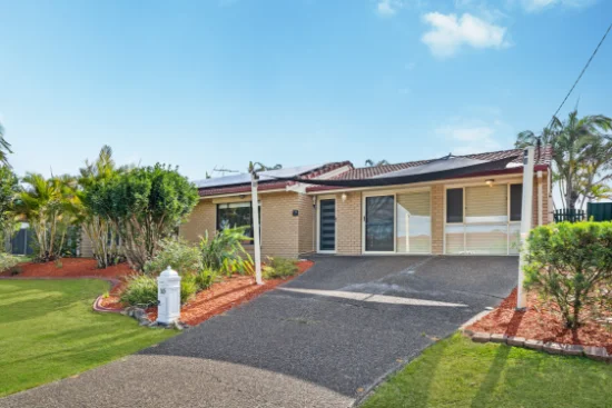 15 Robert Stanley Drive, Mount Warren Park QLD 4207 - For Rent