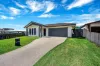 15 Salisbury Place, Ooralea, Qld 4740