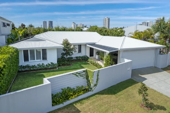 15 Sandpiper Drive, Burleigh Waters, Qld 4220 - For Sale