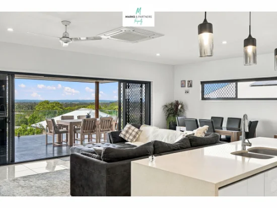 15 Sandy View Drive, Nikenbah, Qld 4655