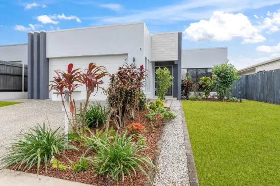 15 Sawyer Entrance, Redlynch, Qld 4870