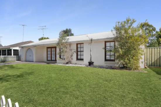 15 Scarvell Avenue, McGraths Hill, NSW 2756