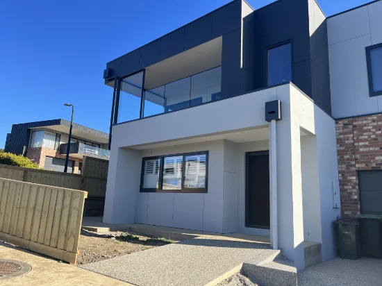 15 Springdale Rise, Highton, Vic 3216