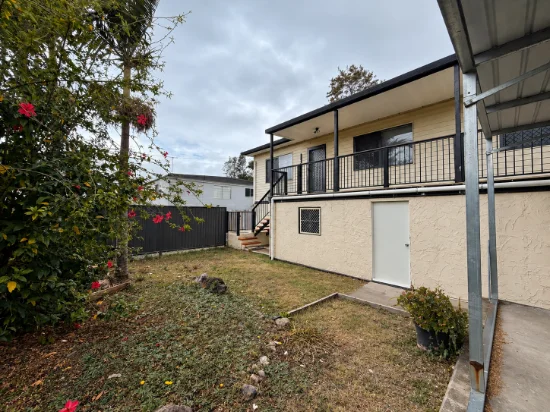 15 Spruce St, Kingston, Qld 4114 - For Rent