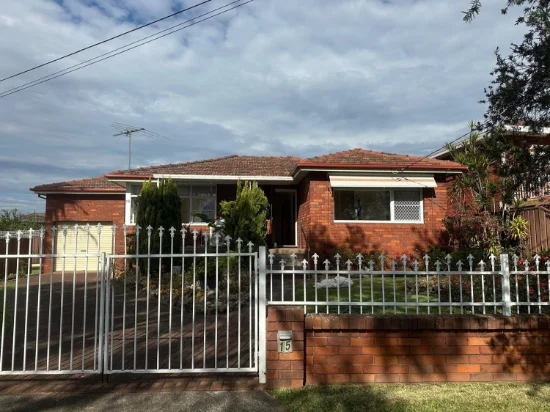 15  Stiller Place, Greenacre, NSW 2190