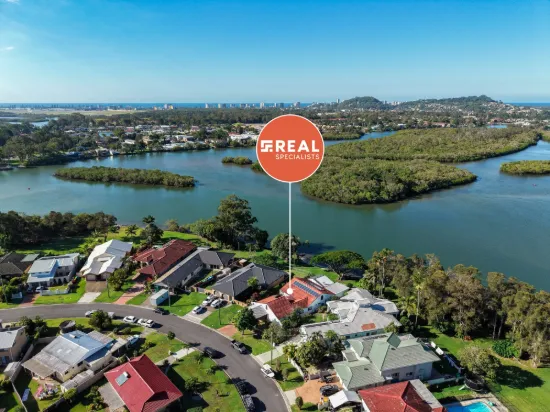 15 Sunset Boulevard, Tweed Heads West, NSW 2485