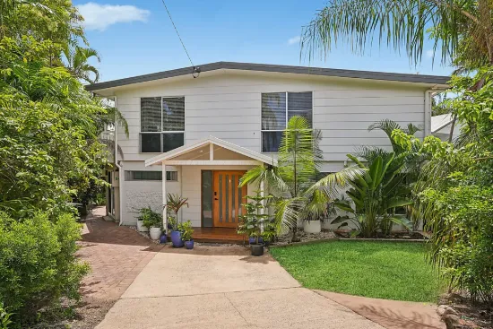 15 Taylor Street, Belgian Gardens, Qld 4810