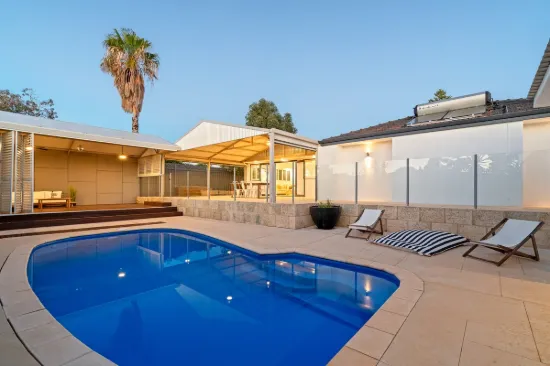 15 Taylor Way, Hillarys, WA 6025