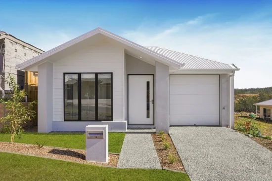15 Teewah St, White Rock, Qld 4306