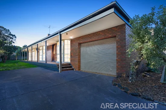 15 Ti-tree Grove, Mornington, Vic 3931