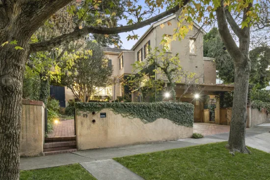 15 Turnbull Avenue, Toorak, Vic 3142