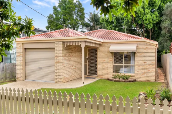 15 Turner Street, Corinda, Qld 4075