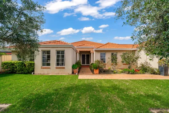 15 Twilight Mews, Aubin Grove, WA 6164