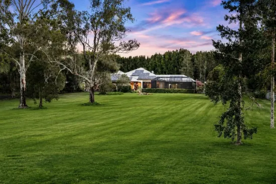 15 Warwick Lane, Samford Valley, Qld 4520