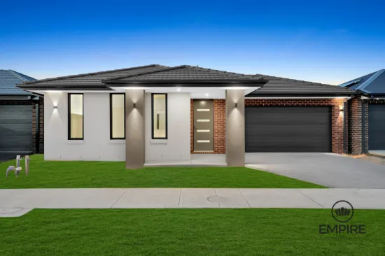 15 Whitestrand Road, Clyde North, Vic 3978