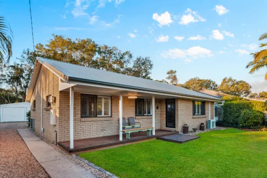 15 Whiting Street, Beachmere, Qld 4510