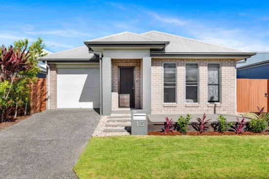 15 Wood Crescent, Baringa, Qld 4551