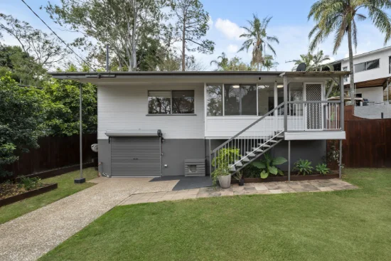 15 Yvonne Street, Yeronga, Qld 4104